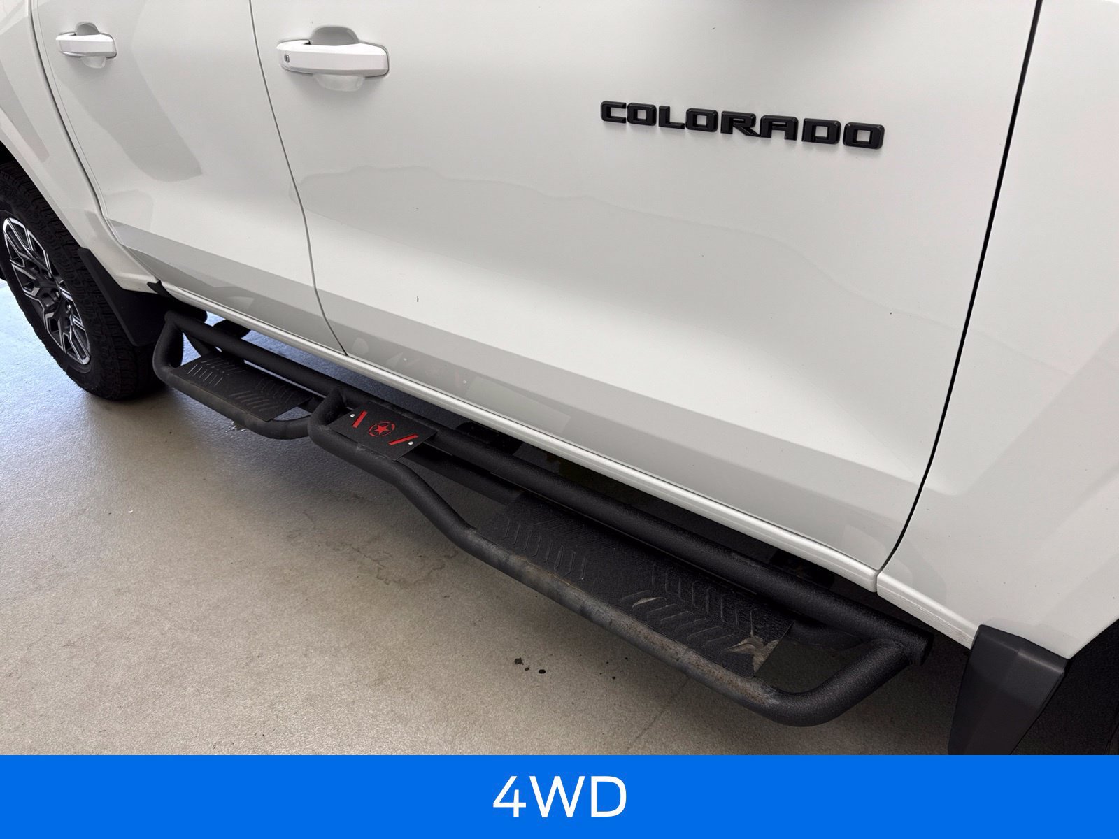 Used 2024 Chevrolet Colorado Z71 w/ Z71 Convenience Package 2 AWD/4WD image 2
