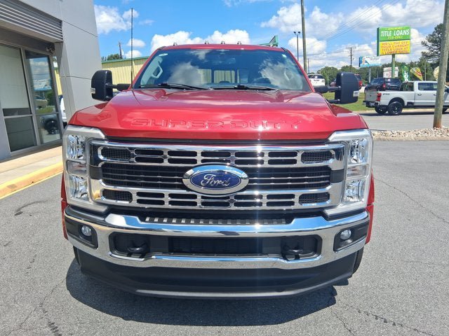 Certified 2023 Ford F450 XLT w/ FX4 Off-Road Package AWD/4WD image 3