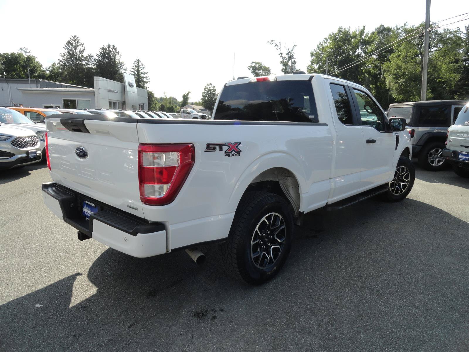 Certified 2022 Ford F150 XL w/ STX Appearance Package AWD/4WD image 5