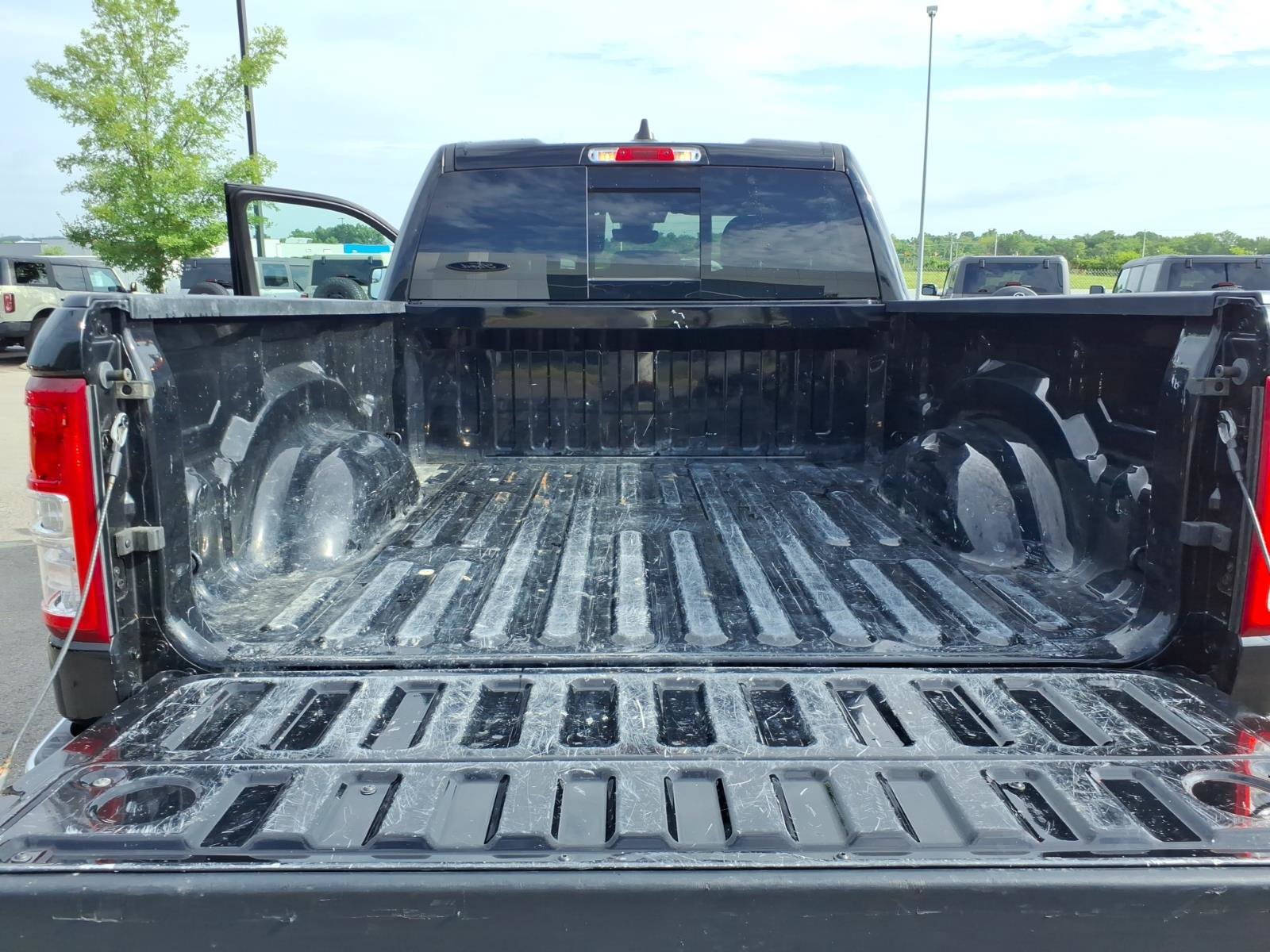 Used 2022 RAM 1500 Big Horn w/ Trailer Tow Group AWD/4WD image 16