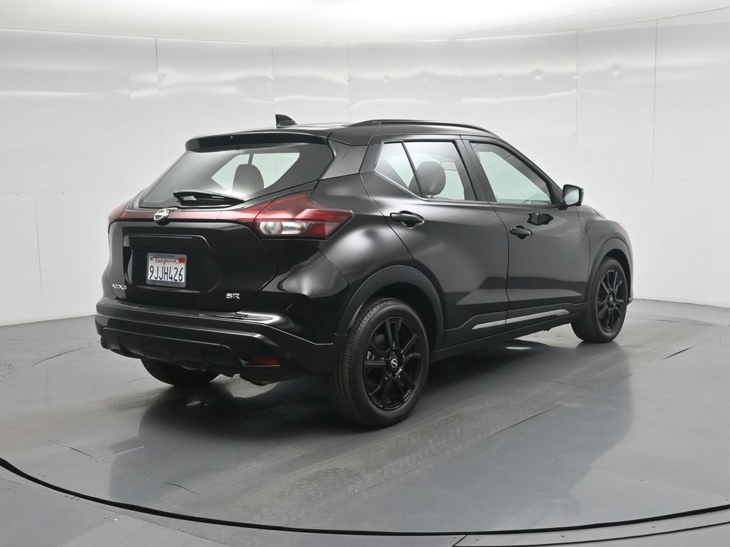 Used 2023 Nissan Kicks SR w/ SR Premium Package FWD image 26