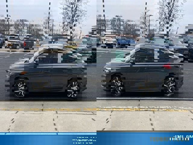 Used 2024 Honda Civic LX image 2