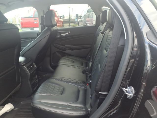 Certified 2024 Ford Edge Titanium w/ Equipment Group 301A image 9