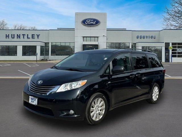 Used 2017 Toyota Sienna XLE Premium AWD/4WD image 1