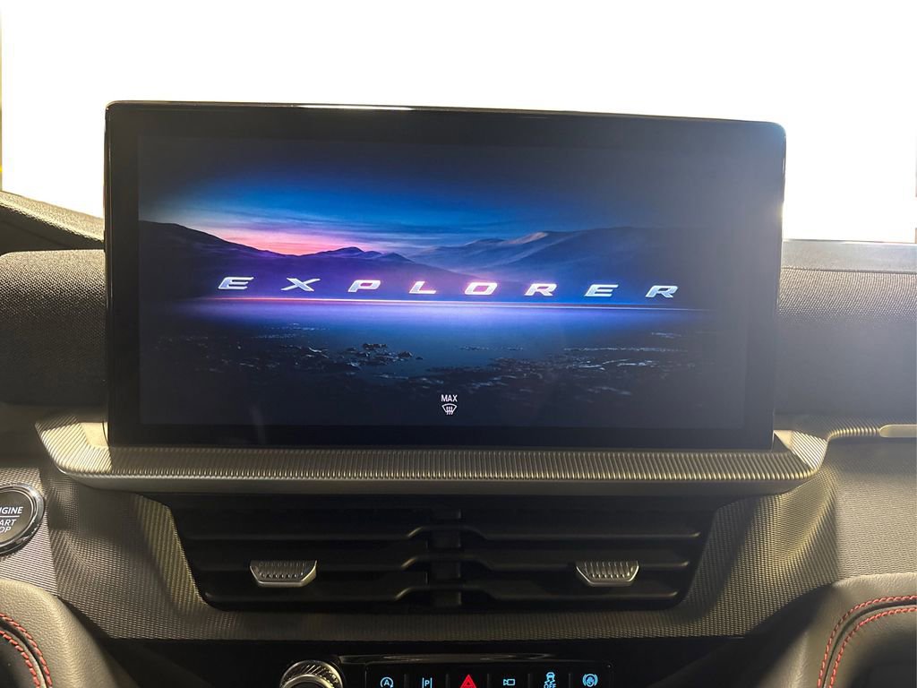 Certified 2025 Ford Explorer ST-Line w/ ST-Line Street Pack image 25