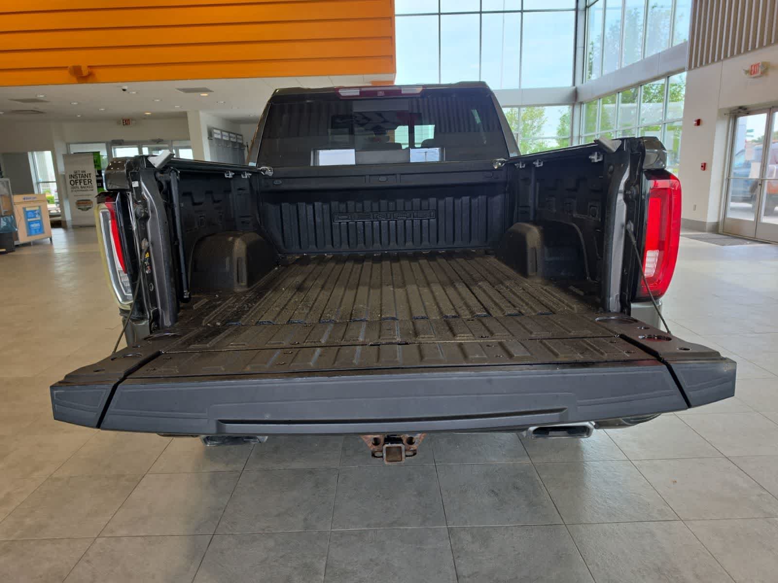 Used 2019 GMC Sierra 1500 Denali w/ Technology Package AWD/4WD image 34