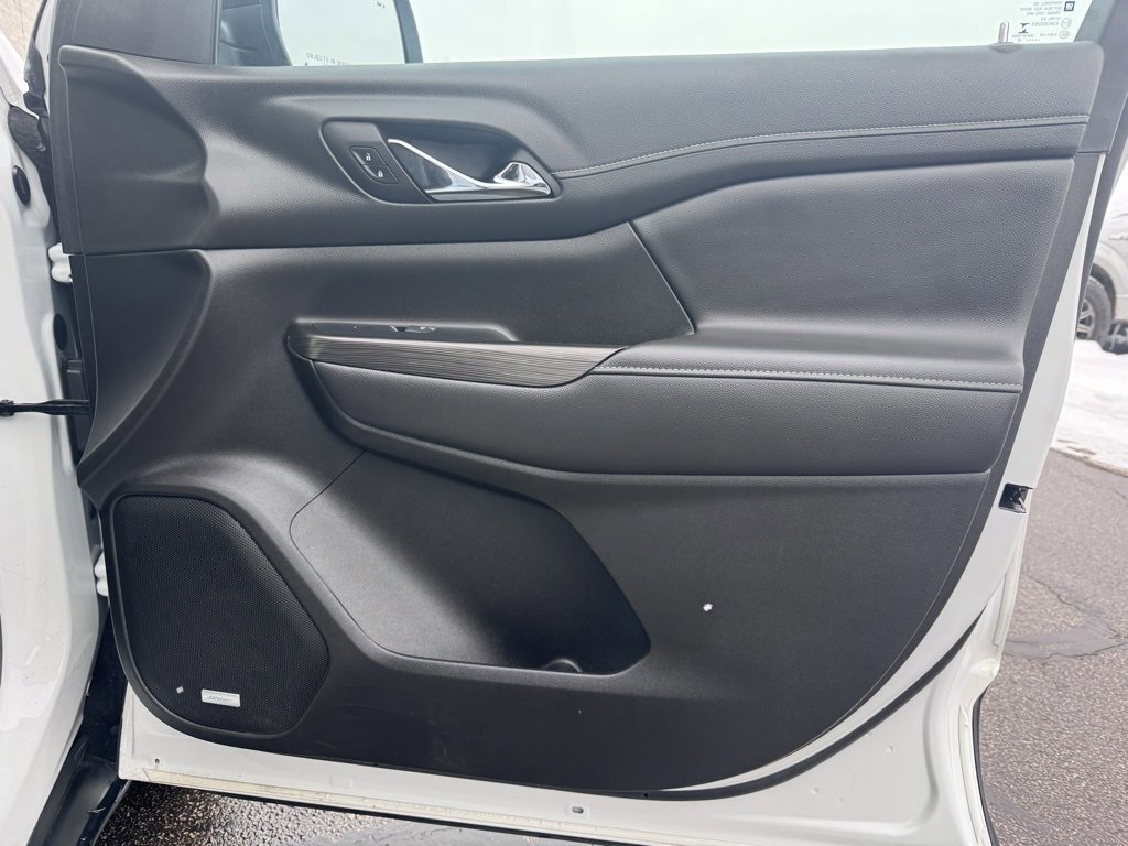 Used 2022 GMC Acadia SLT w/ Elevation Edition image 26