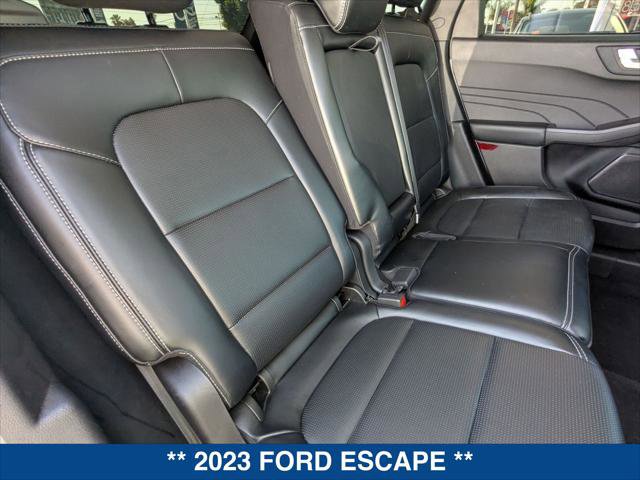 Certified 2023 Ford Escape Platinum AWD/4WD image 23