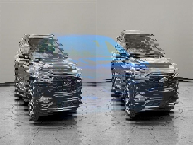 Certified 2023 Ford Escape ST-Line Select w/ Tech Pack #2 image 13