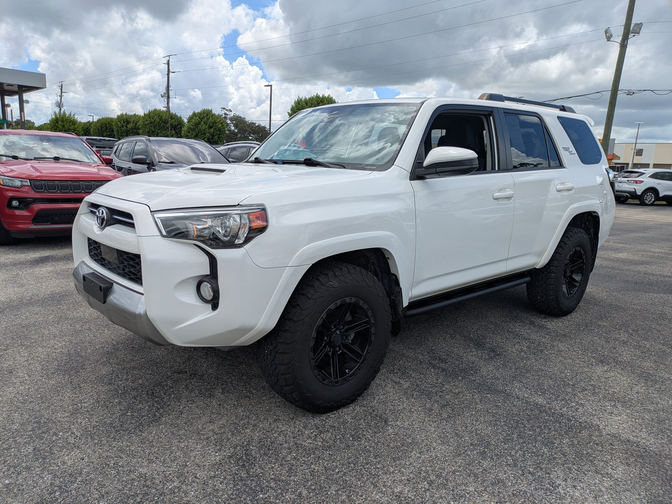 Used 2020 Toyota 4Runner TRD Off-Road AWD/4WD image 8