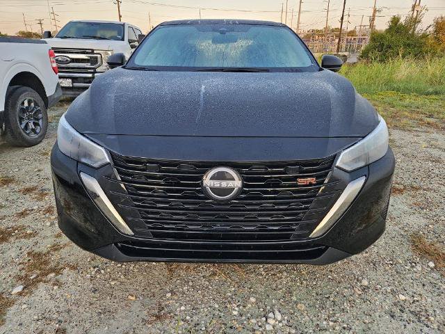 Used 2025 Nissan Sentra SR FWD image 2