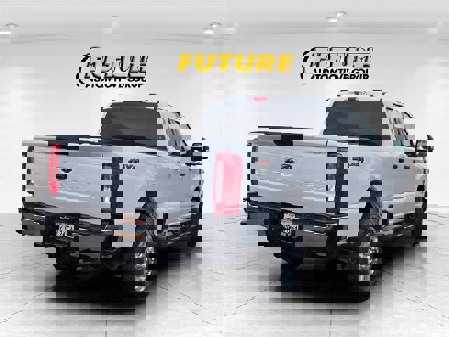 Certified 2023 Ford F350 XLT image 3