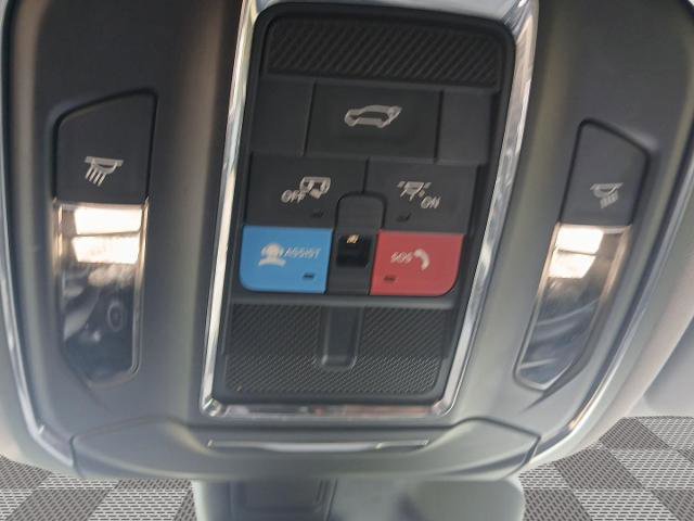 Used 2020 Jeep Grand Cherokee Limited w/ Luxury Group II image 19