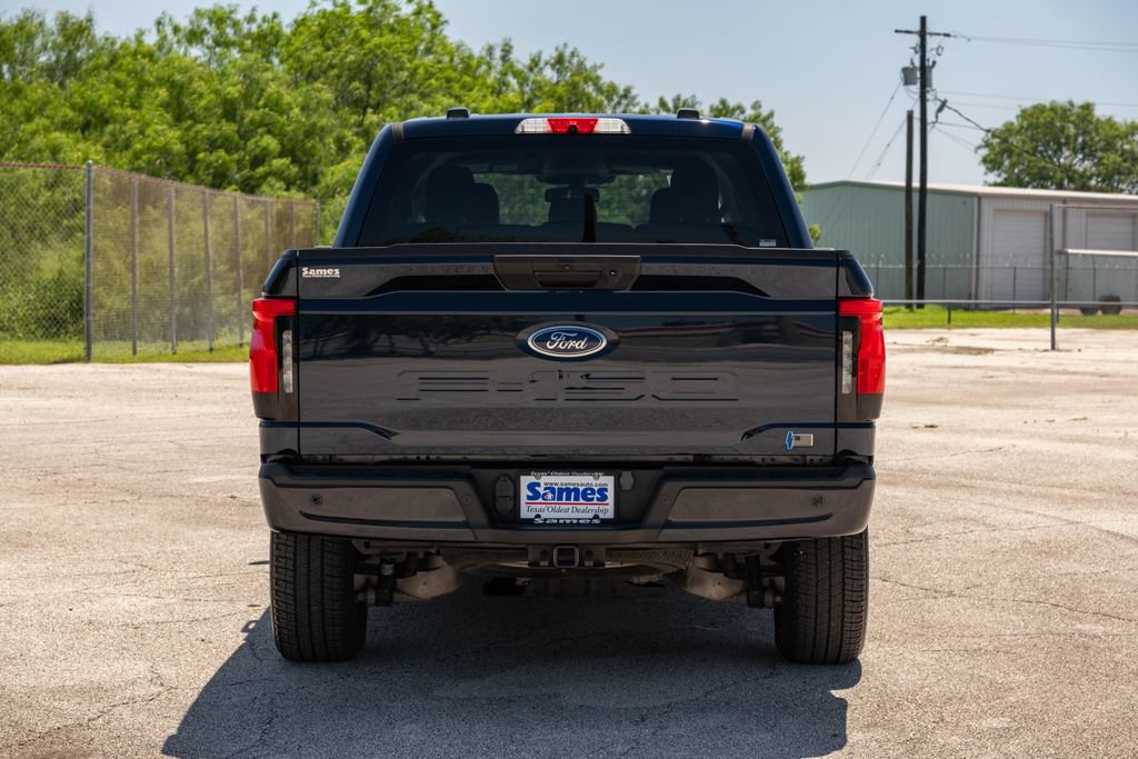 Certified 2023 Ford F150 Lightning XLT AWD/4WD image 7