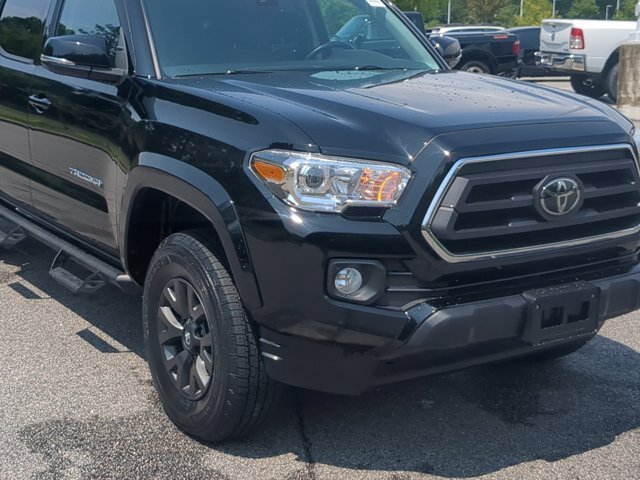 Used 2023 Toyota Tacoma SR5 w/ Technology Package AWD/4WD image 10