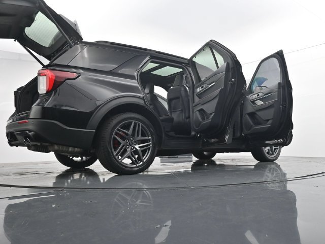 Certified 2025 Ford Explorer ST AWD/4WD image 49
