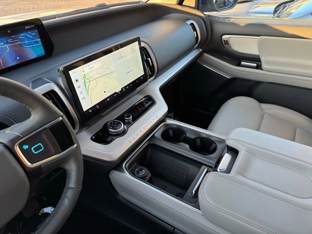 Certified 2025 Ford Expedition Max Active image 19