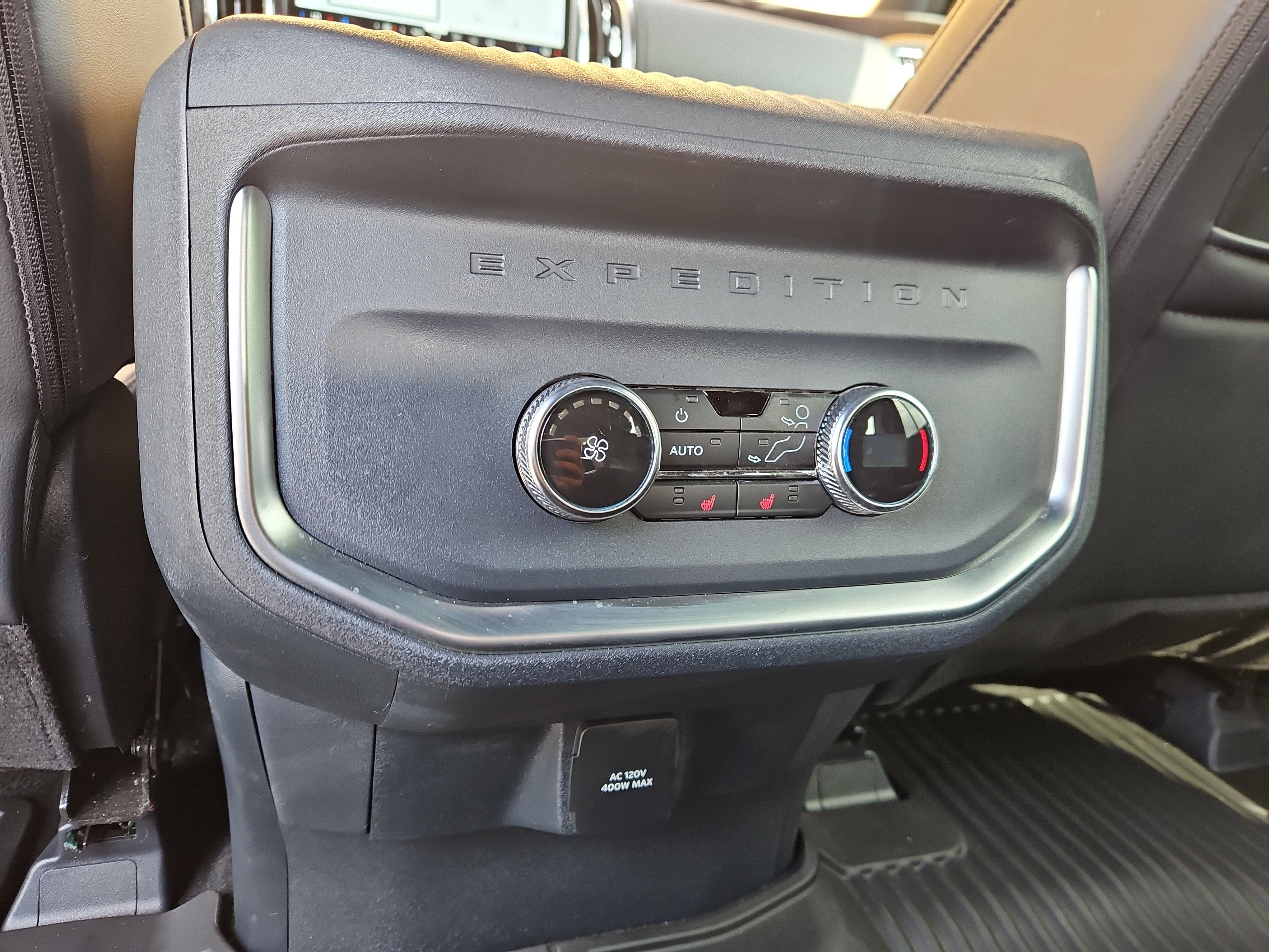 Certified 2025 Ford Expedition Tremor AWD/4WD image 8
