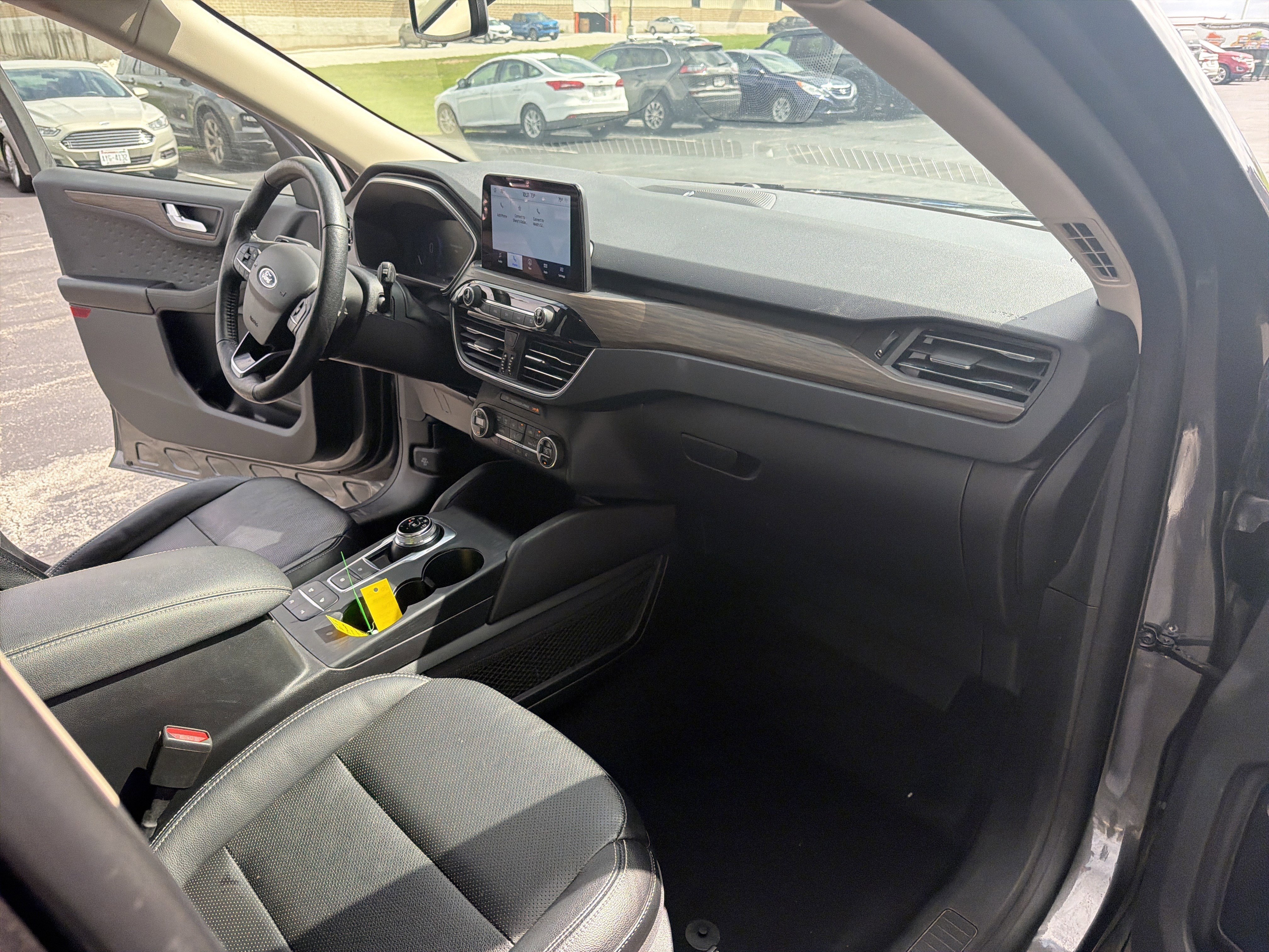 Certified 2020 Ford Escape Titanium AWD/4WD image 29