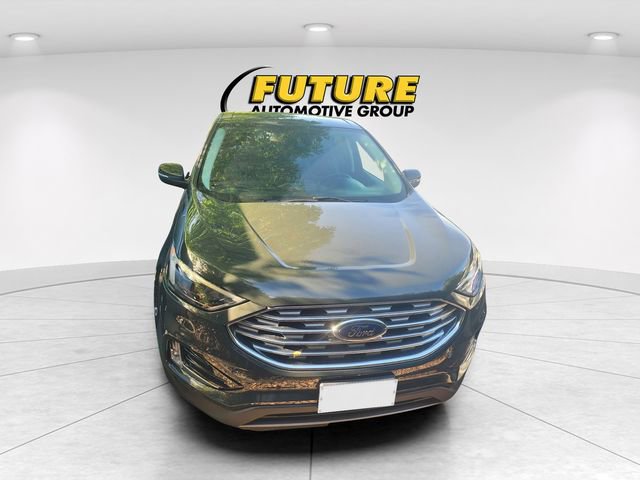 Certified 2022 Ford Edge Titanium AWD/4WD image 2