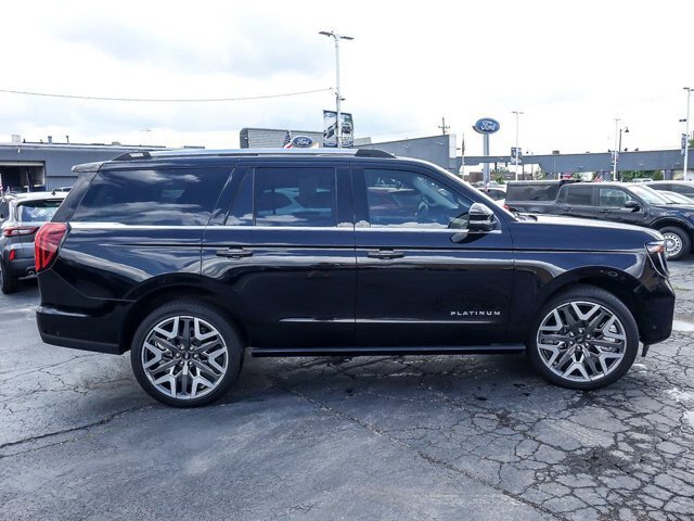 Certified 2025 Ford Expedition Platinum w/ Platinum Ultimate Package AWD/4WD image 11