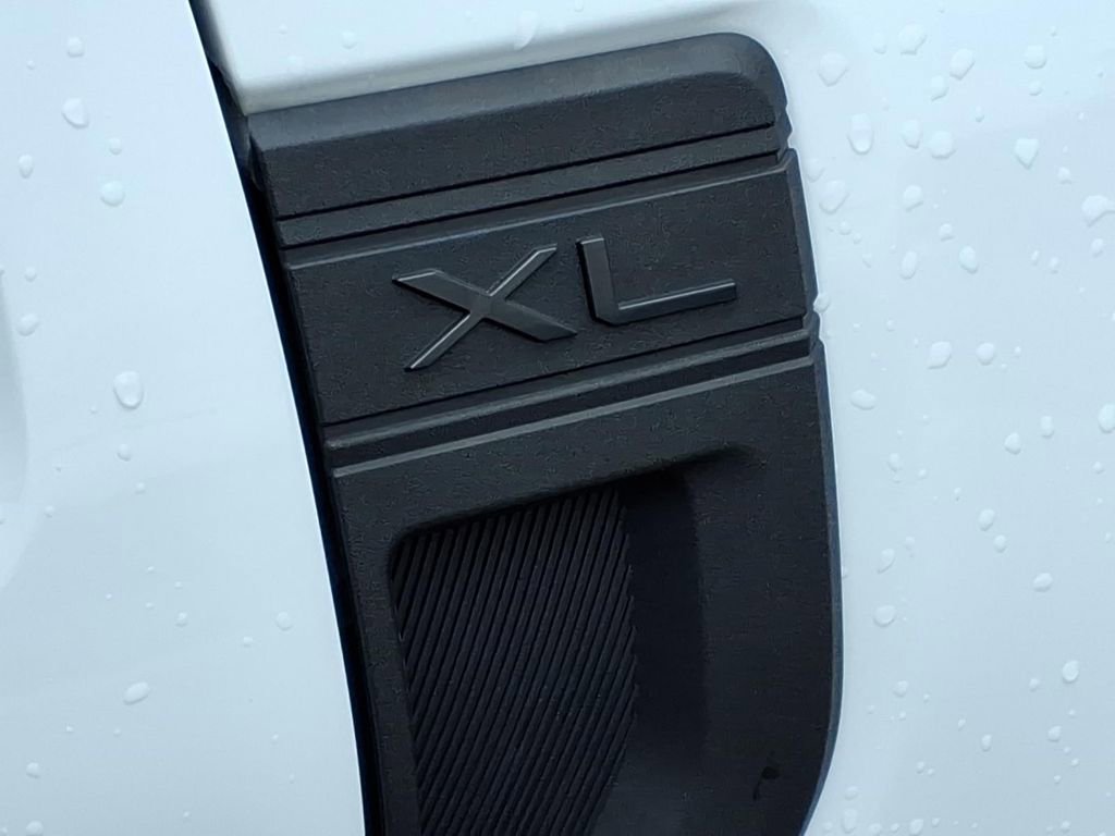 Certified 2022 Ford Maverick XL FWD image 3