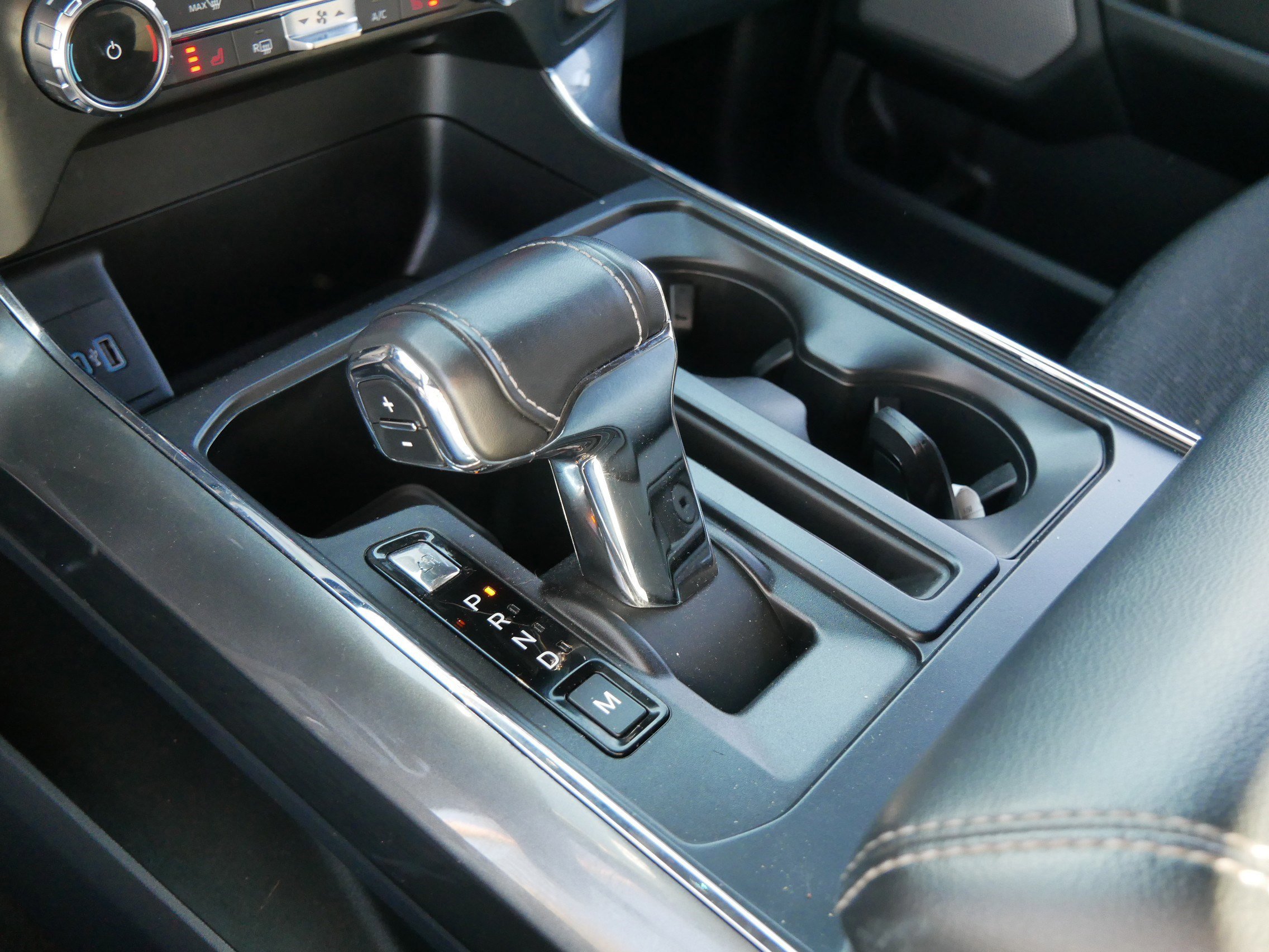 Certified 2022 Ford F150 XLT w/ Equipment Group 302A High image 38