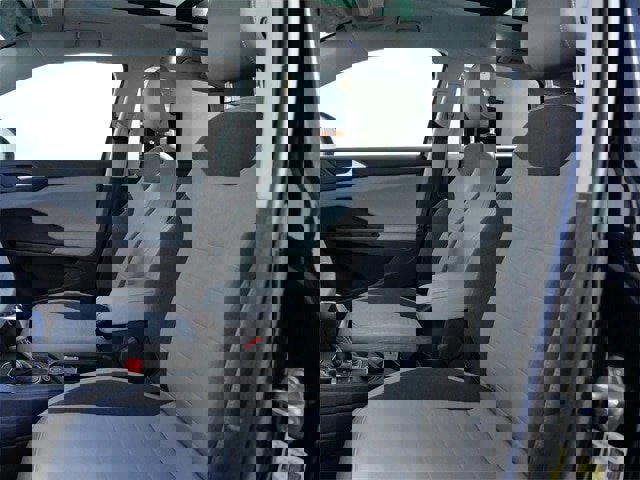 Used 2022 Volkswagen Taos SE image 16