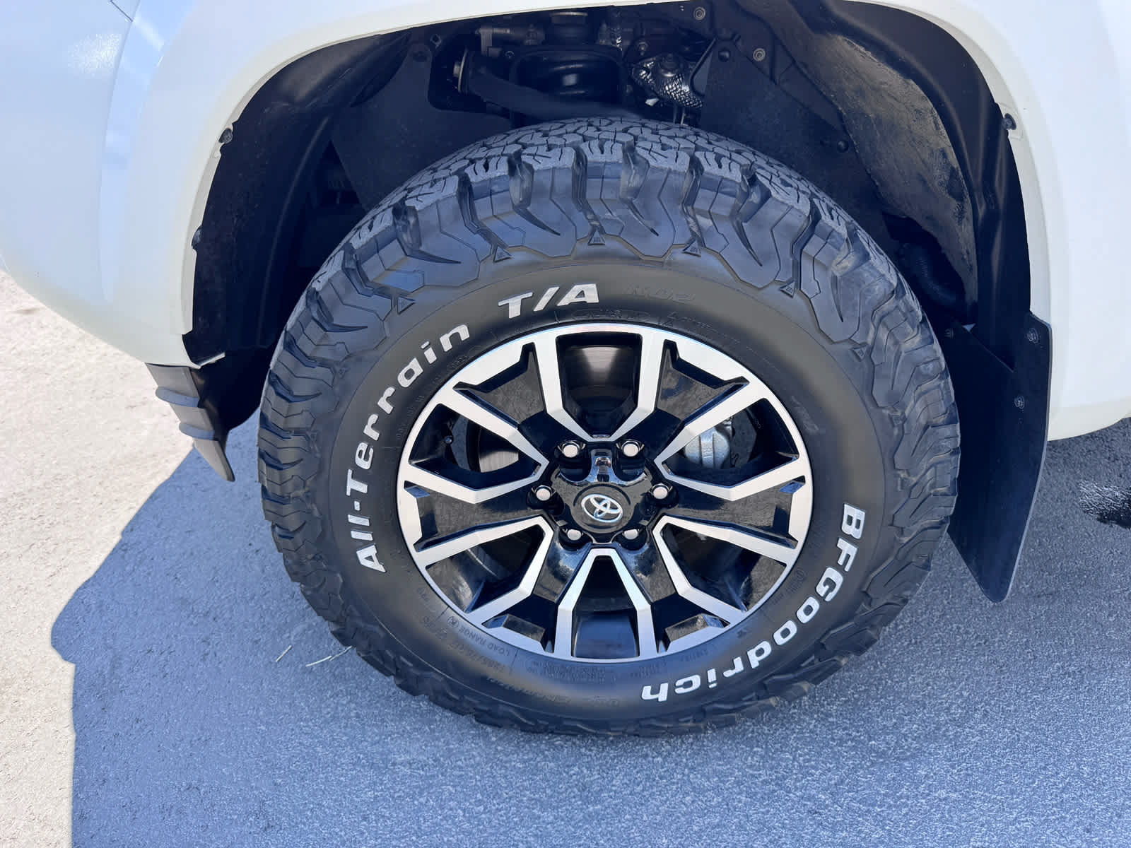Used 2023 Toyota Tacoma TRD Sport AWD/4WD image 11