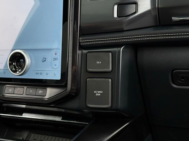 Certified 2025 Ford F150 Lightning Platinum AWD/4WD image 33
