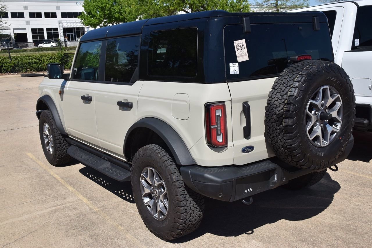 Certified 2025 Ford Bronco Badlands image 4