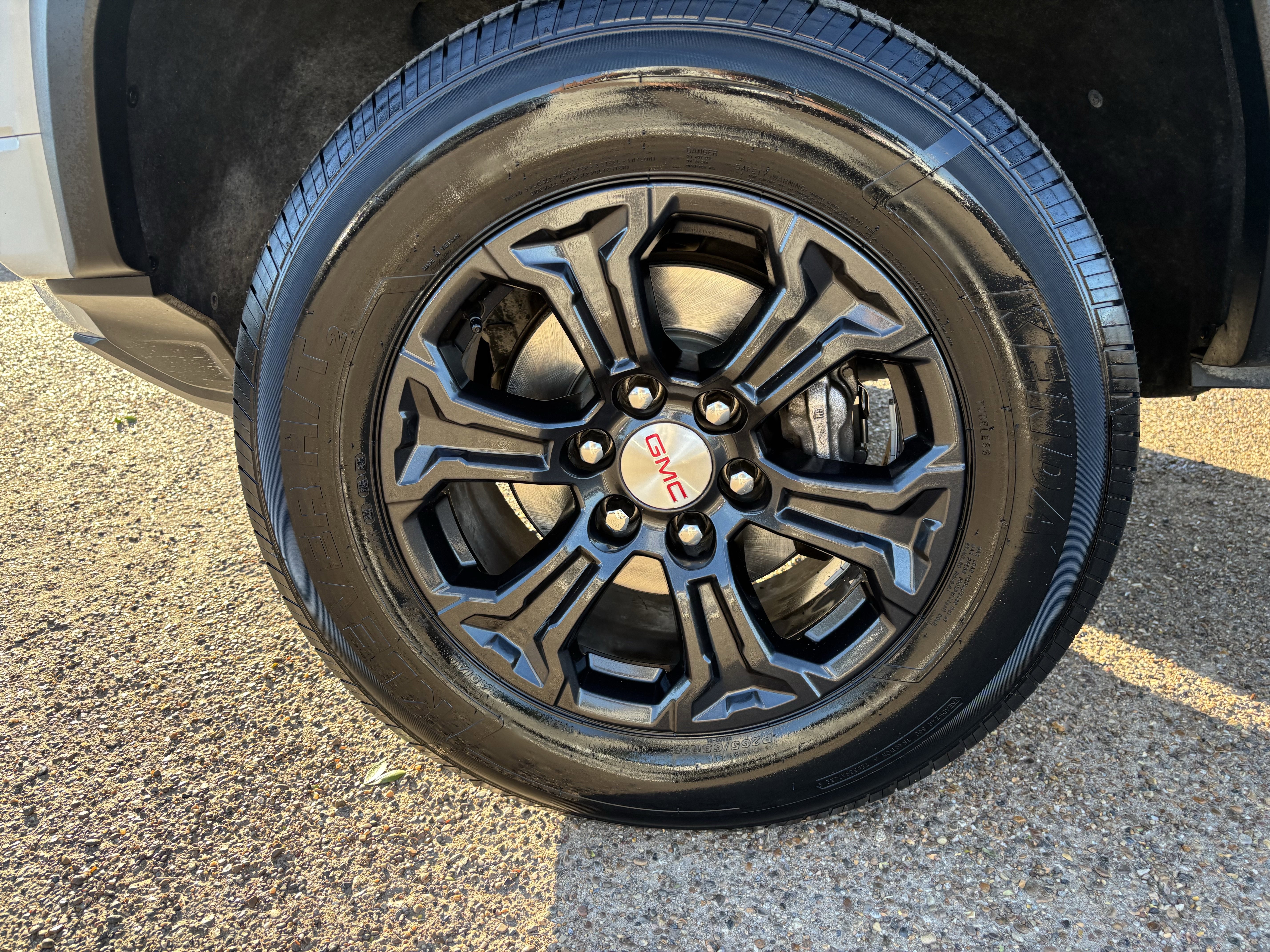 Used 2023 GMC Canyon Elevation w/ Convenience Package image 8