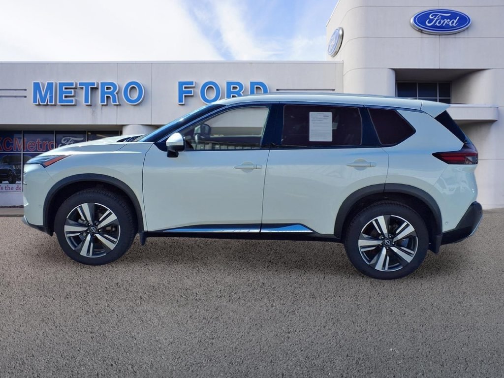 Used 2022 Nissan Rogue Platinum w/ Head-Up Display Package FWD image 6