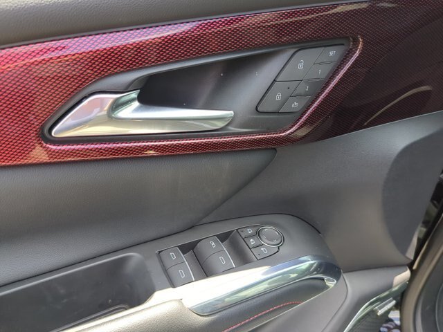 Used 2024 Chevrolet Traverse RS FWD image 14