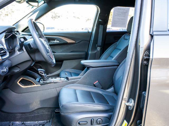 Used 2022 Chevrolet TrailBlazer ACTIV w/ Sun and Liftgate Package image 17