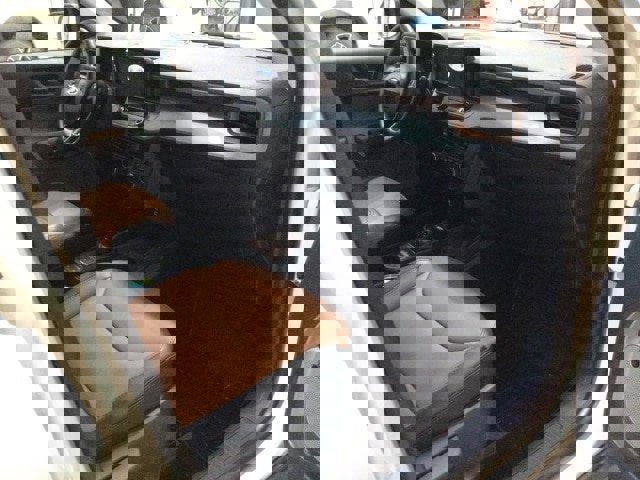 Certified 2024 Ford Maverick Lariat image 20