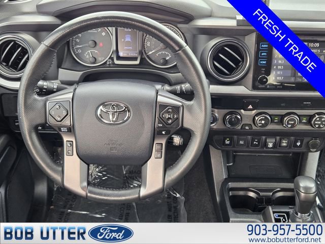 Used 2019 Toyota Tacoma TRD Off-Road w/ Technology Package AWD/4WD image 25