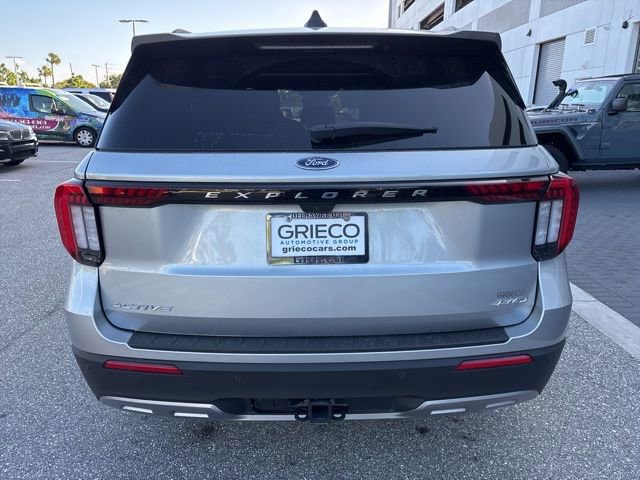 Certified 2025 Ford Explorer Active w/ Active Comfort Package image 3
