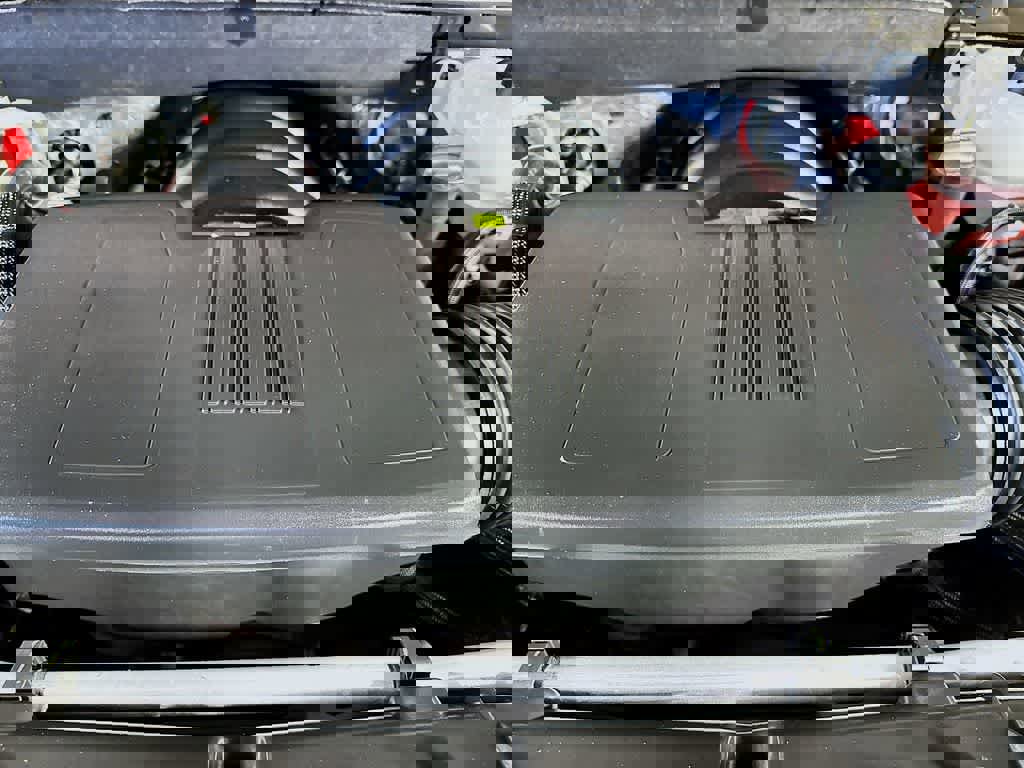 Used 2025 Chevrolet Silverado 1500 LT image 12