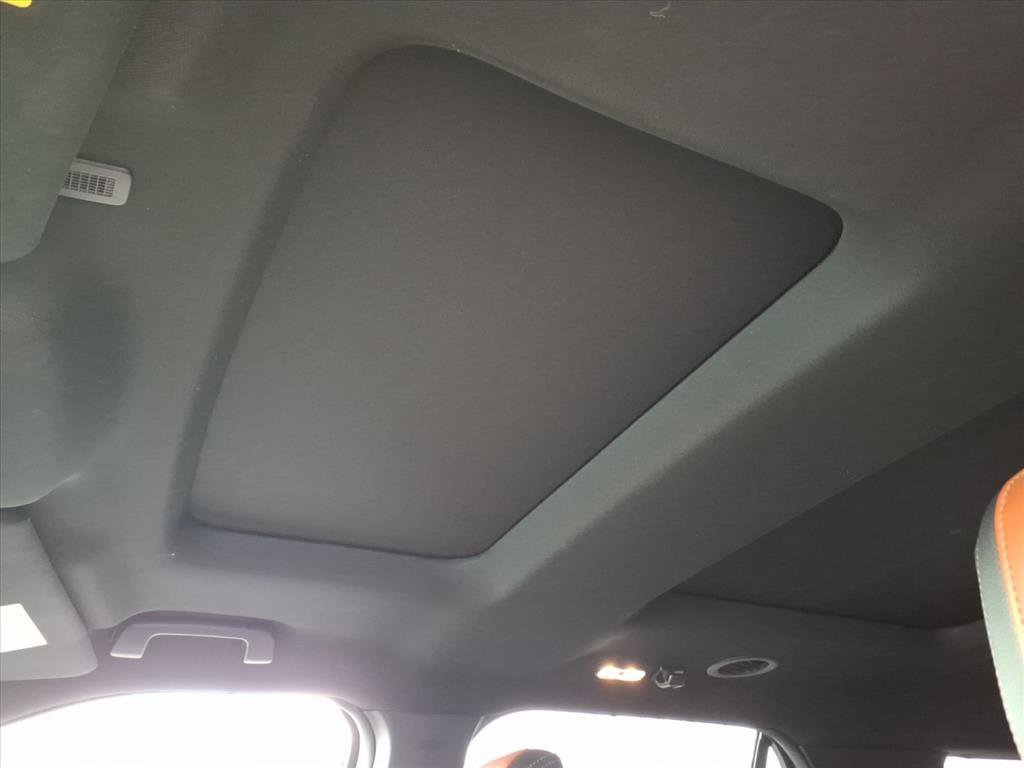 Certified 2019 Ford Explorer XLT w/ Equipment Group 202A image 25