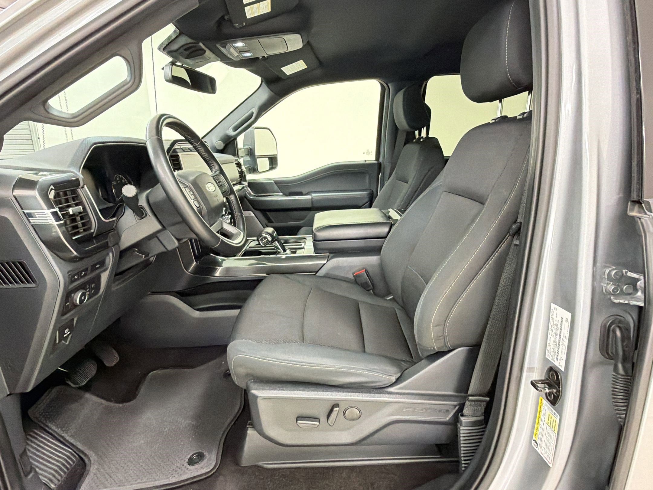 Certified 2022 Ford F150 XLT w/ Equipment Group 302A High image 10