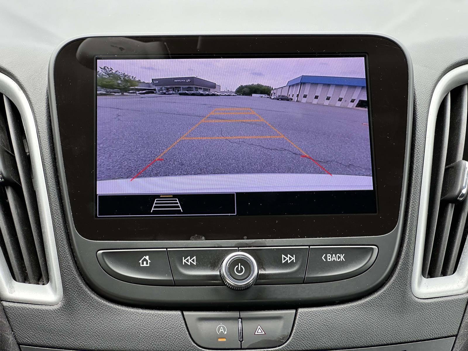 Used 2024 Chevrolet Malibu LT FWD image 17