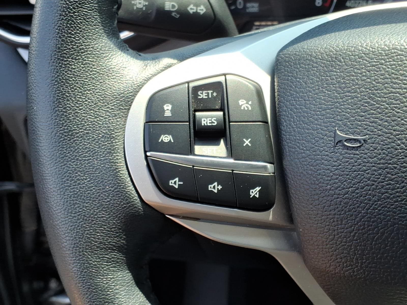 Certified 2024 Ford Explorer XLT w/ Equipment Group 202A AWD/4WD image 26