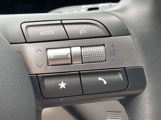 Used 2025 Hyundai Kona SEL AWD/4WD image 19