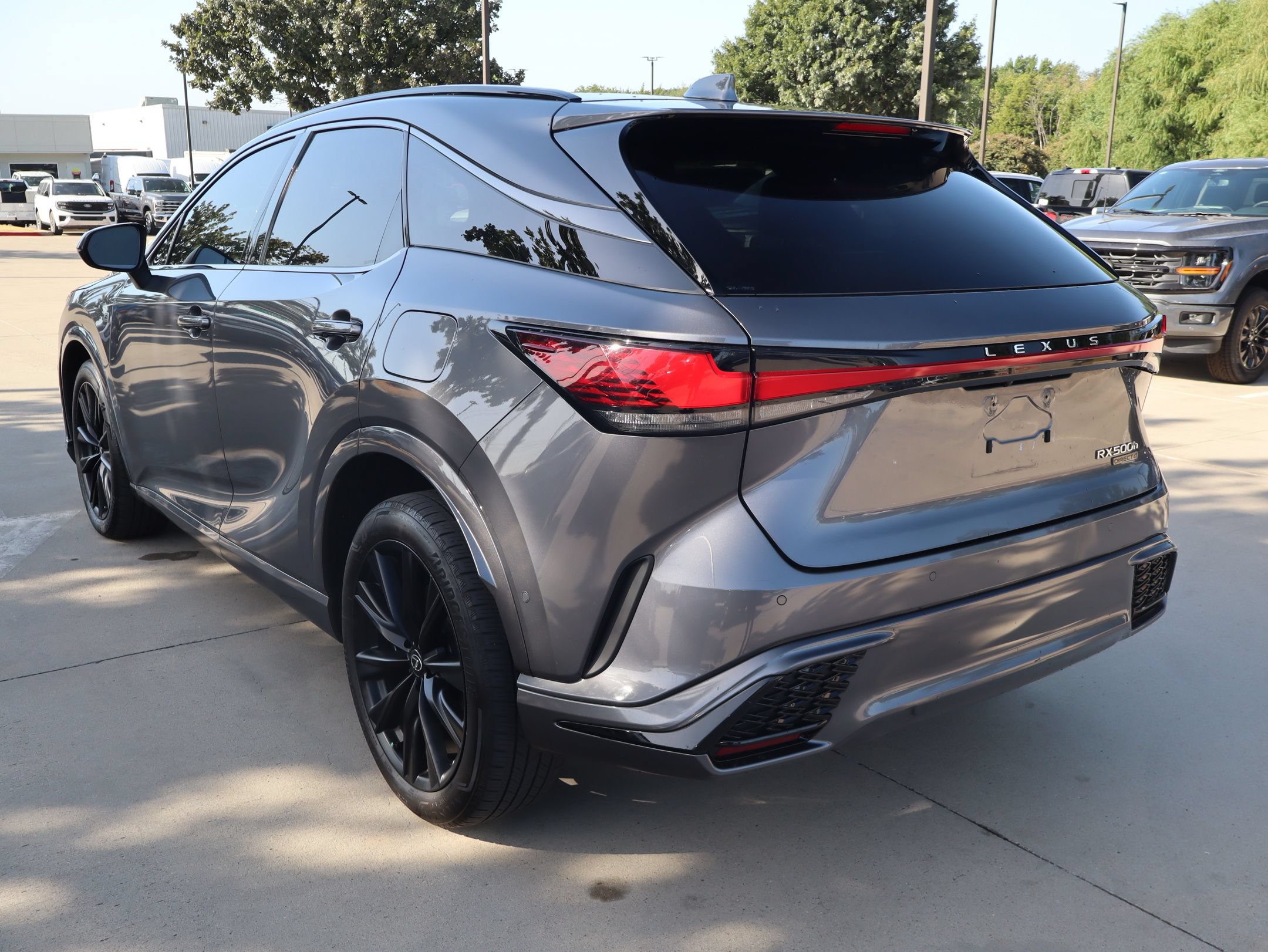 Used 2023 Lexus RX 500h F Sport w/ Cold Area Package AWD/4WD image 4