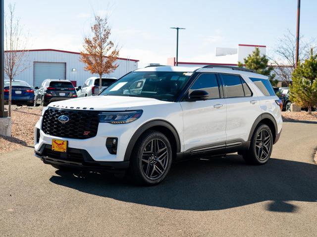 Certified 2025 Ford Explorer ST image 2
