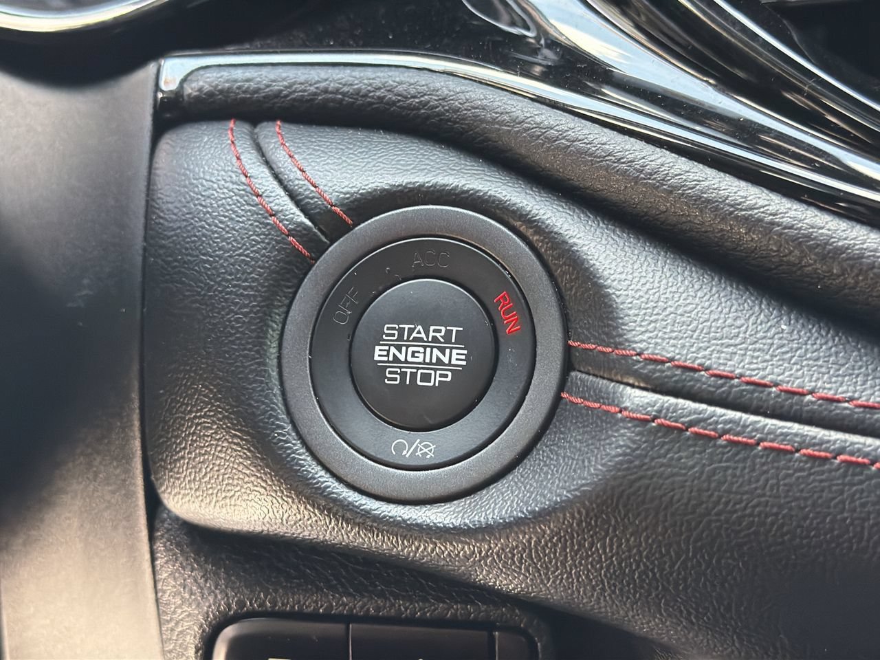 Used 2024 Dodge Durango GT RWD image 33