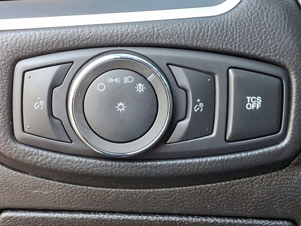 Certified 2022 Ford Edge SE w/ Black Appearance Package image 23