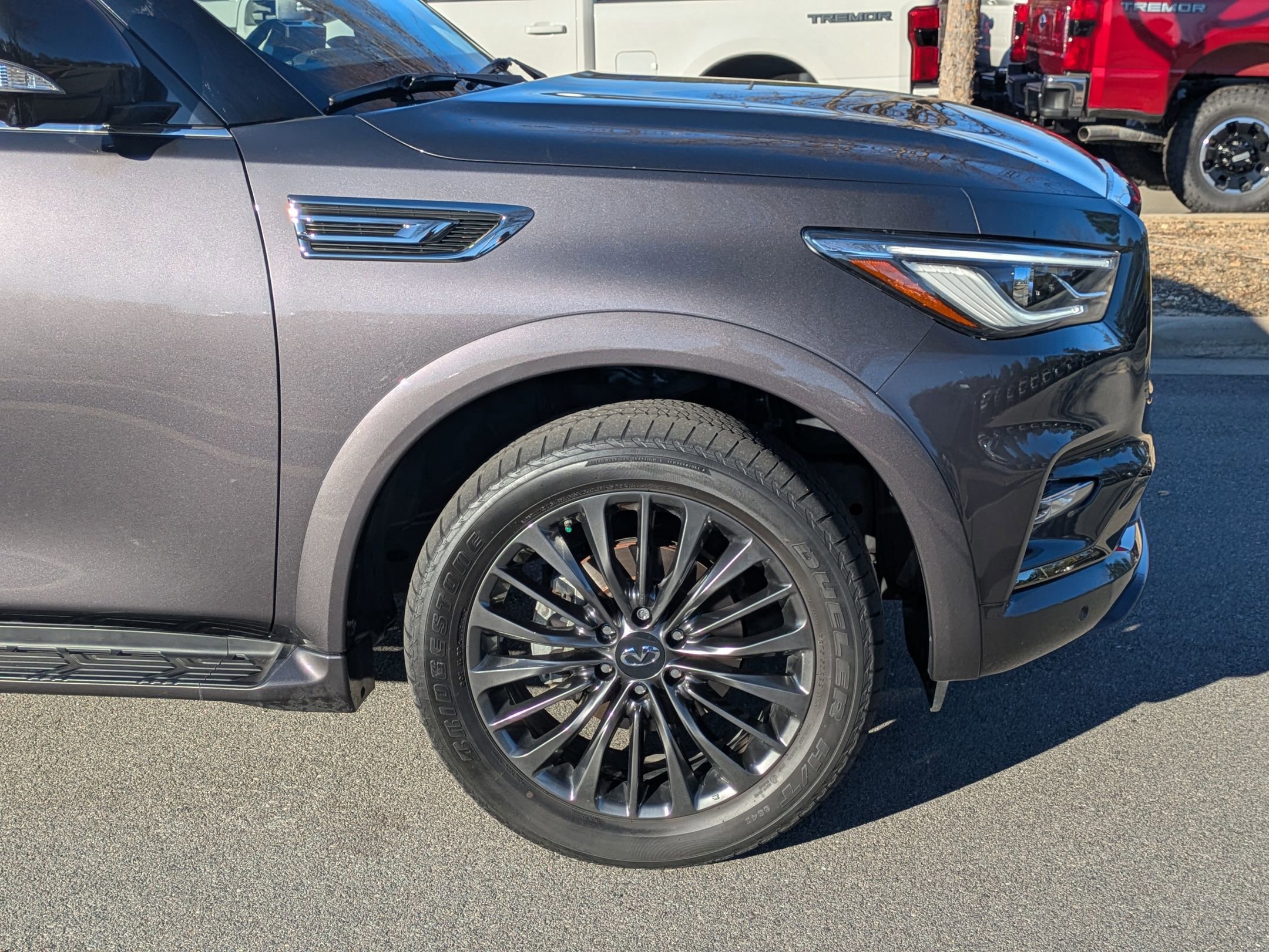 Used 2023 INFINITI QX80 Premium Select w/ Cargo Package image 11