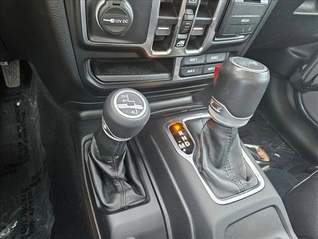 Used 2021 Jeep Wrangler Unlimited Sahara AWD/4WD image 12